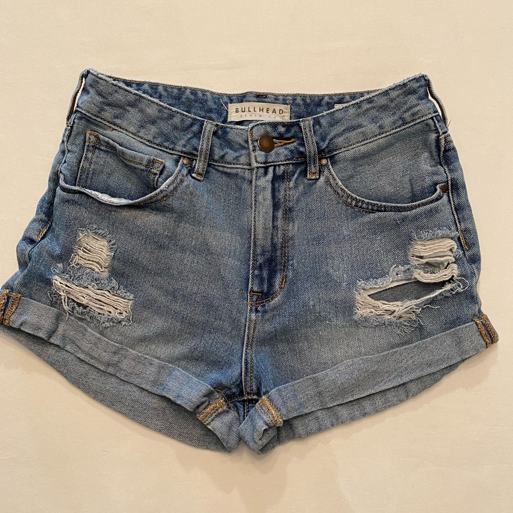 Bullhead high rise ripped denim shorts